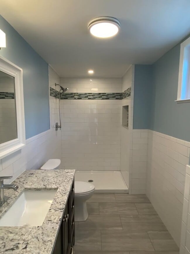 Building Photo - 432 Franklin St