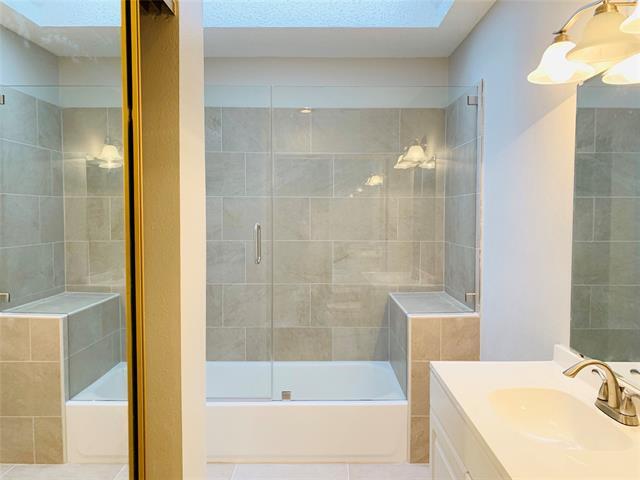 Building Photo - 5200 Martel Ave