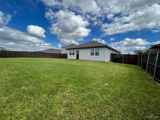 Building Photo - 8507 N 33rd Ln