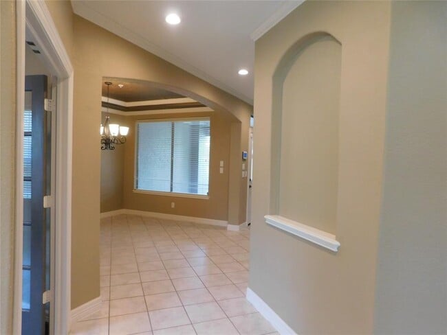 Building Photo - 4333 Lake Run Dr