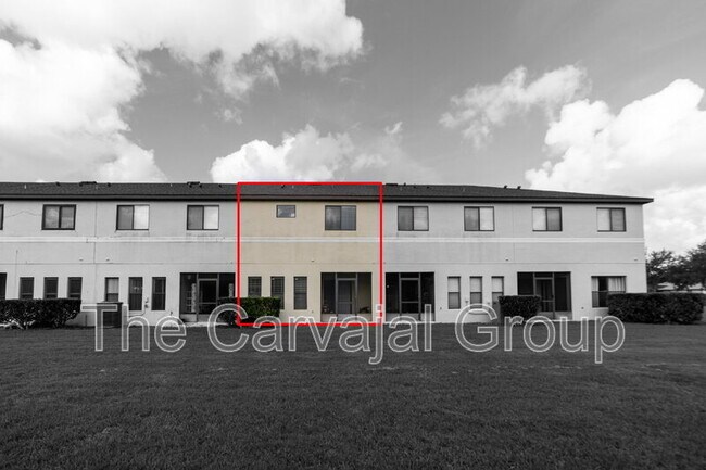 Building Photo - 2210 Seven Oaks Dr