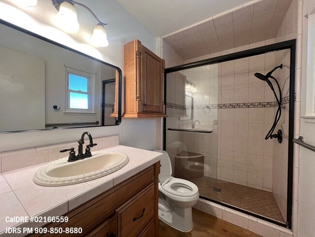 Building Photo - Rancho Cucamonga 3 Bedroom Home