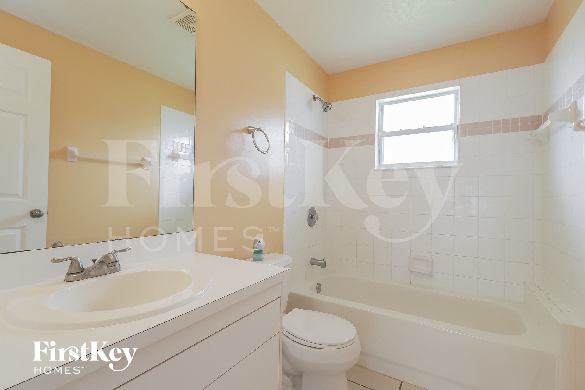 Building Photo - 471 Firestone St NE