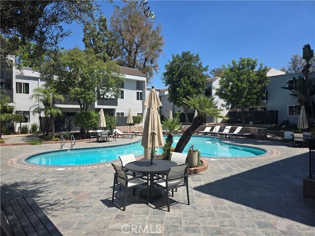 Building Photo - 18645 Hatteras St