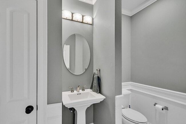 Building Photo - 121 Taylor Farm Rd