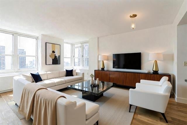 Building Photo - 88 Morgan St