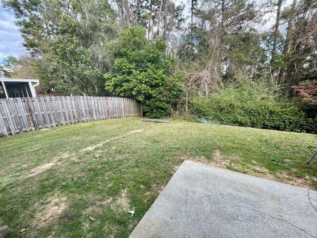 Building Photo - SPRING LAKE GATED COMMUNITY