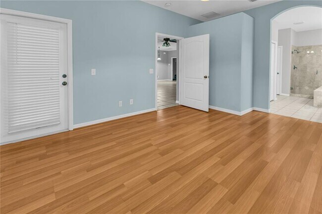 Building Photo - 721 Stonecrest Dr