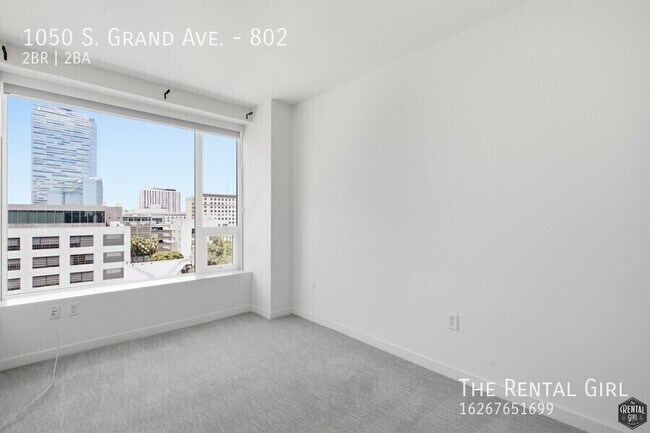 Building Photo - 1050 S Grand Ave