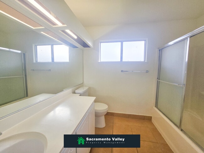 Building Photo - 8337 Sutter Buttes Way