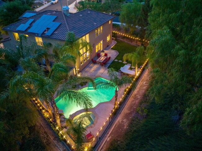 Building Photo - 29158 Black Pine Way