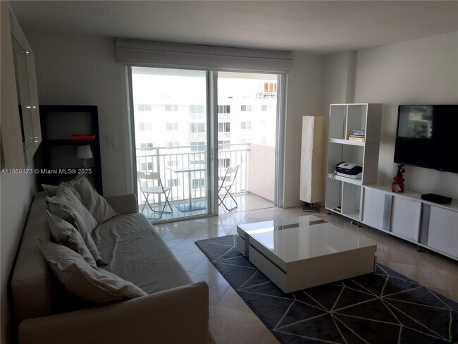 Building Photo - 345 Ocean Dr