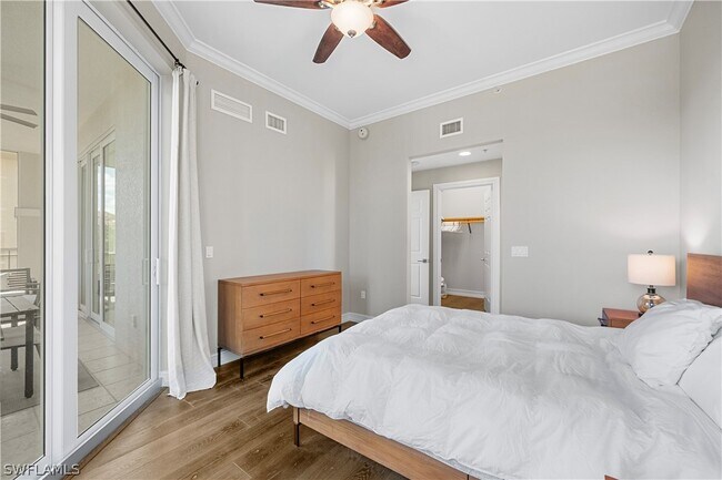 Building Photo - 2738 Tiburon Blvd E