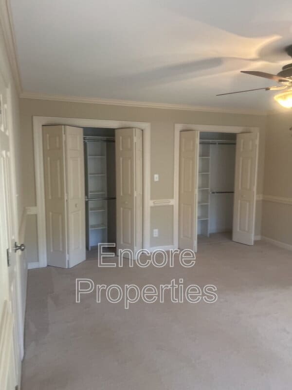 Building Photo - 106 Whispering Pines Ct