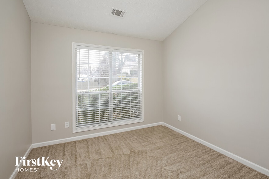 Building Photo - 181 Clarion Rd