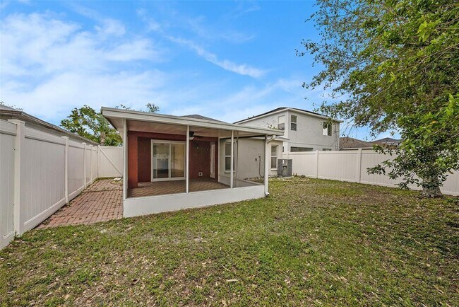 Building Photo - 7924 Carriage Pointe Dr
