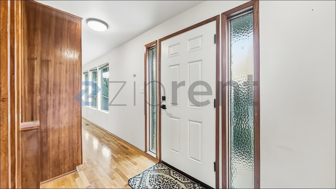 Building Photo - Unit