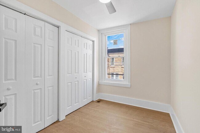 Building Photo - 2742 W Montgomery Ave