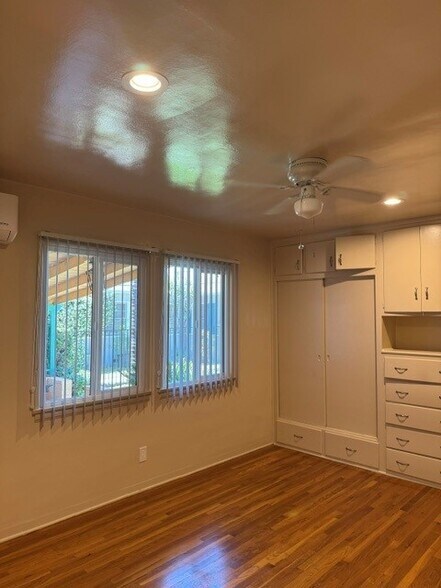 Bedroom 2 - 2519 N Lincoln St