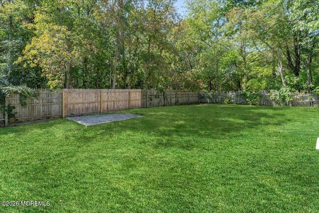 Building Photo - 501 Azalea Dr