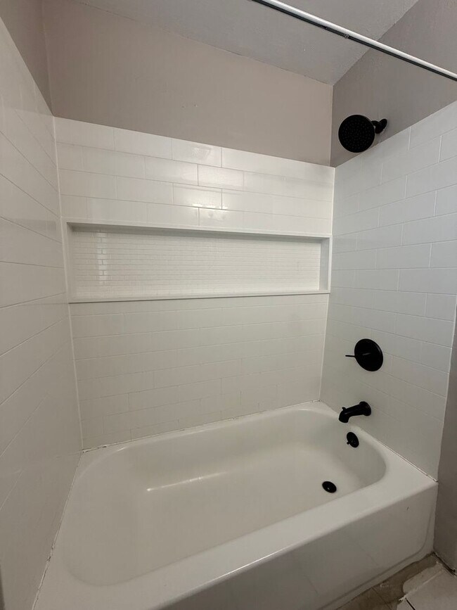 Building Photo - 5111-5113 Allen Drive