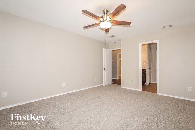 Building Photo - 979 Arbor Way