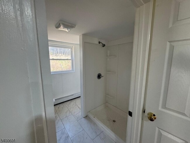 Building Photo - 22 Spring Ln