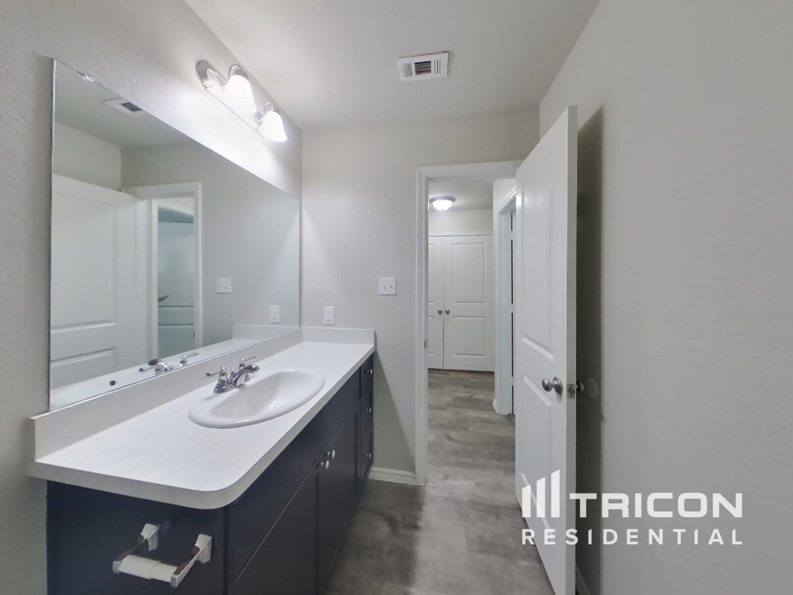 Building Photo - 8443 Amistad Cove