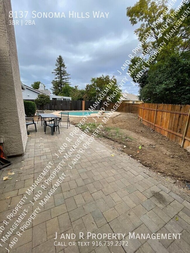 Building Photo - 8137 Sonoma Hills Way