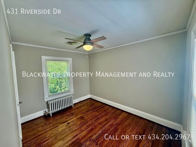 Building Photo - 431 Riverside Dr