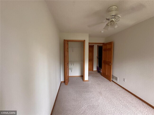 Building Photo - 1279 Pinewood Trail