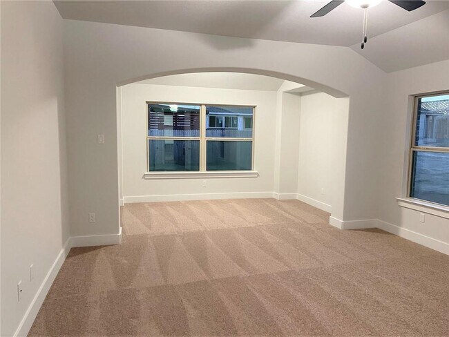 Building Photo - 248 Tanda Ln