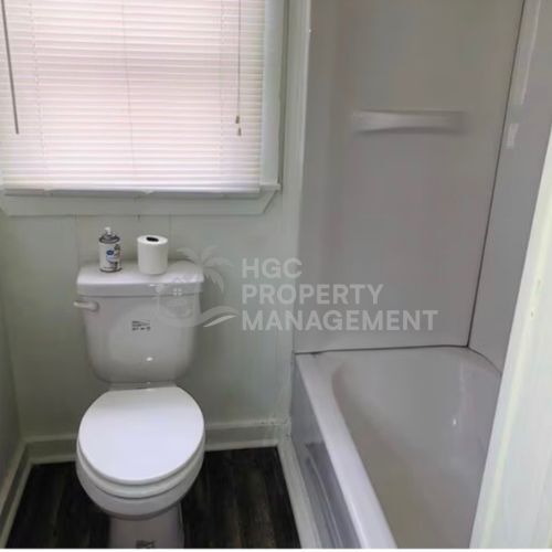 Building Photo - 112 S New St