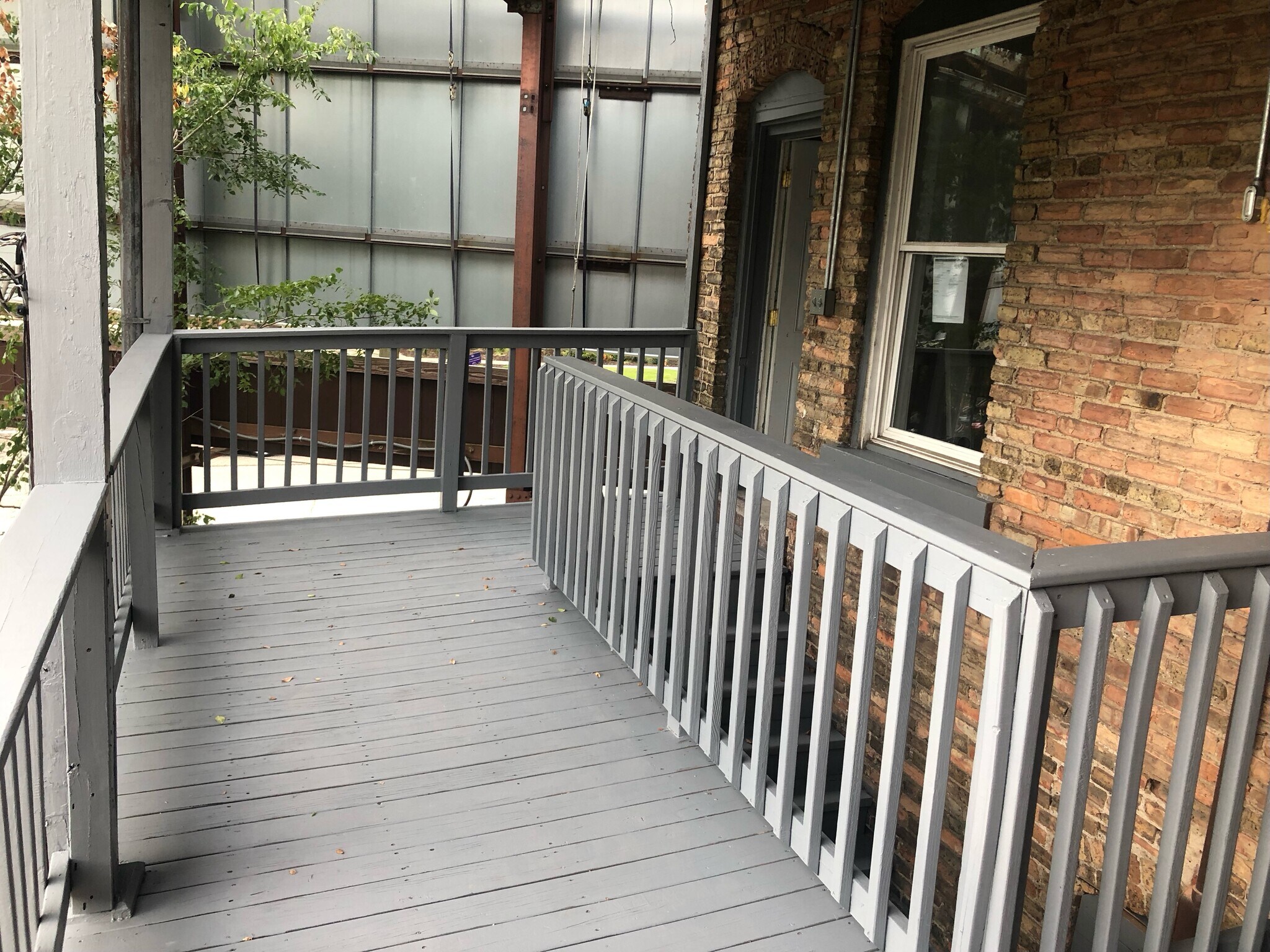 Porch/Balcony - 106 7th St