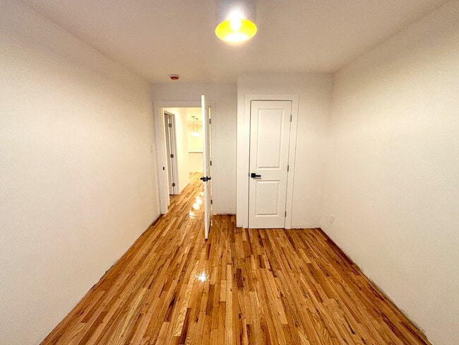 Building Photo - 2182 Davidson Ave