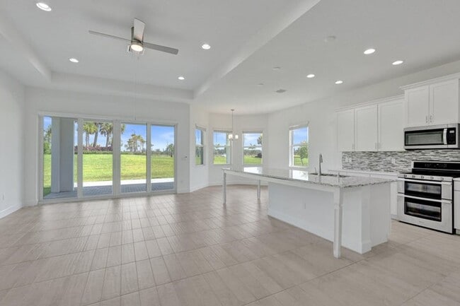 Building Photo - 5194 Macoon Wy