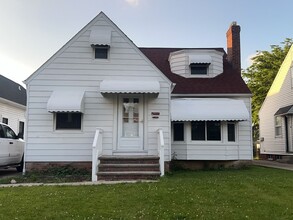 Building Photo - Spacious 3-Bedroom, 2-Bath South Euclid Home!
