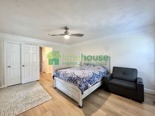 Building Photo - 948 Forest Lakes Cir
