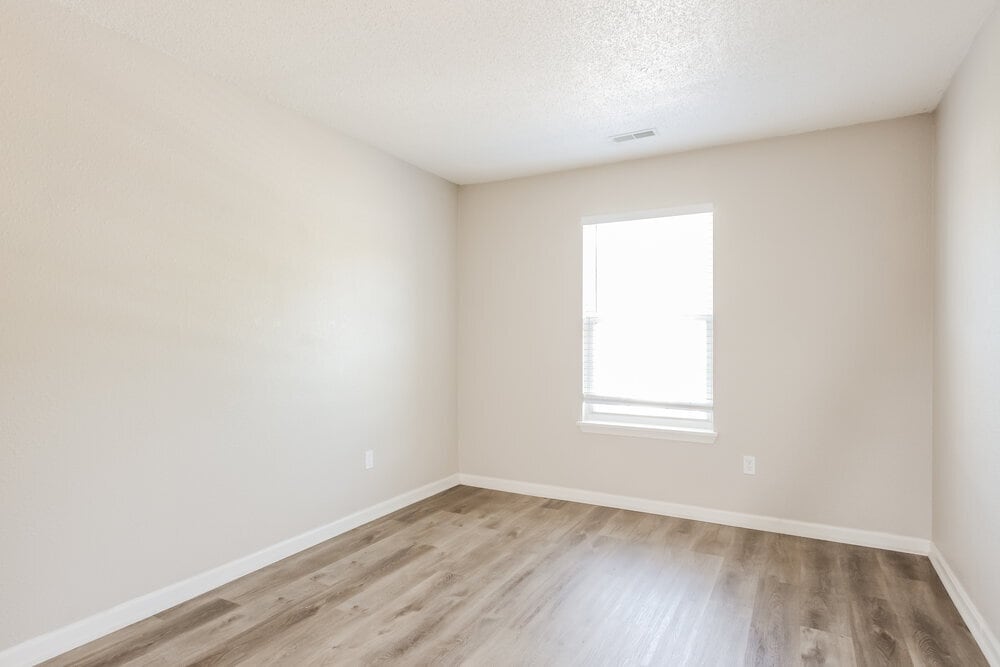 Building Photo - 4011 Village Trace Blvd