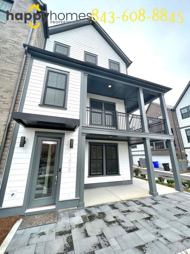 Building Photo - 2/4 Townhome in Midtown Located in Mt. Pleasant!
