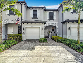 Building Photo - 20371 NW 5th Ct