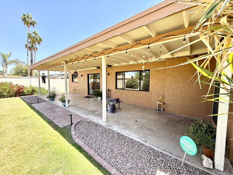 Rear Covered Patio - 2816 E Laurel Ln