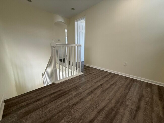 Building Photo - 2793 Shaughnessy Dr