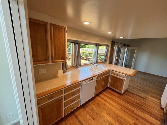 Building Photo - 2066 Touraine Ln