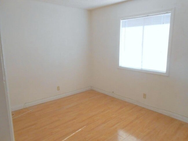 Building Photo - Single Story Home in Spring Valley
