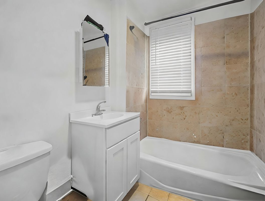 Building Photo - 1872 North Ave