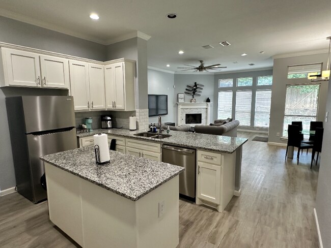 Building Photo - 2506 Spring Hill Ln
