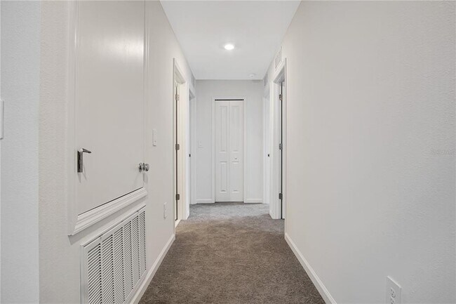 Building Photo - 3071 Totem Rd