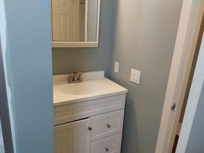 Building Photo - 2201 12th St