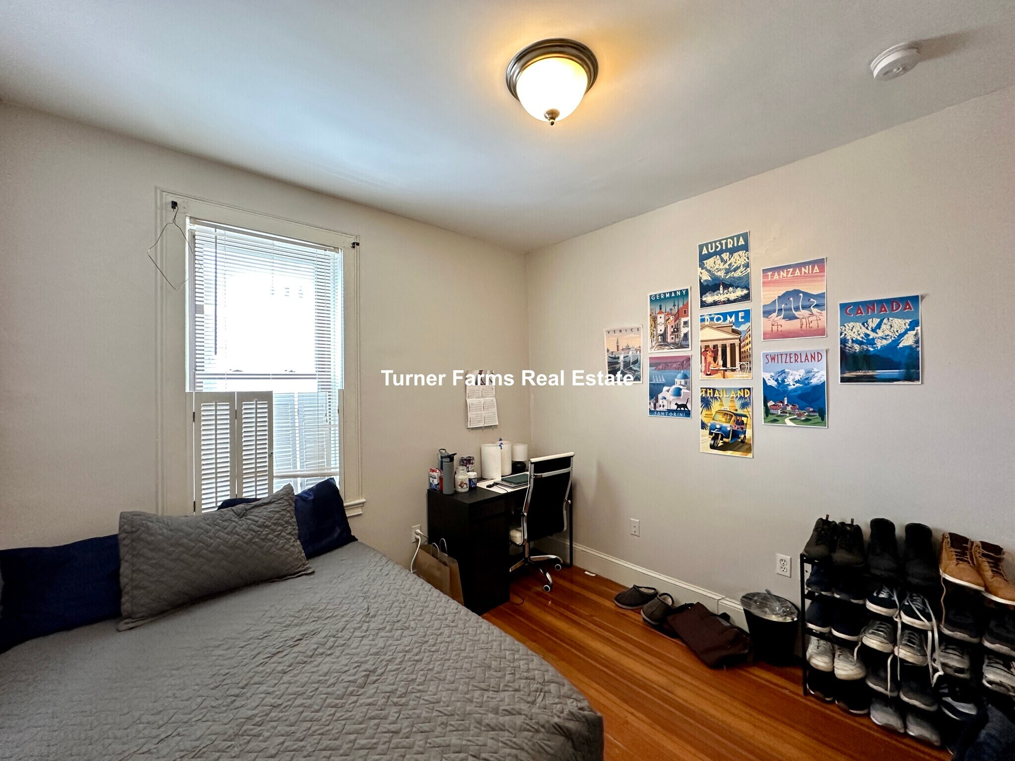 Building Photo - 146 Smith St